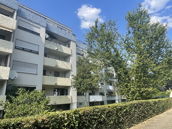 Homepage Geräumige 4-Zimmer-Wohnung mit Garten und Terrasse in Viernheim