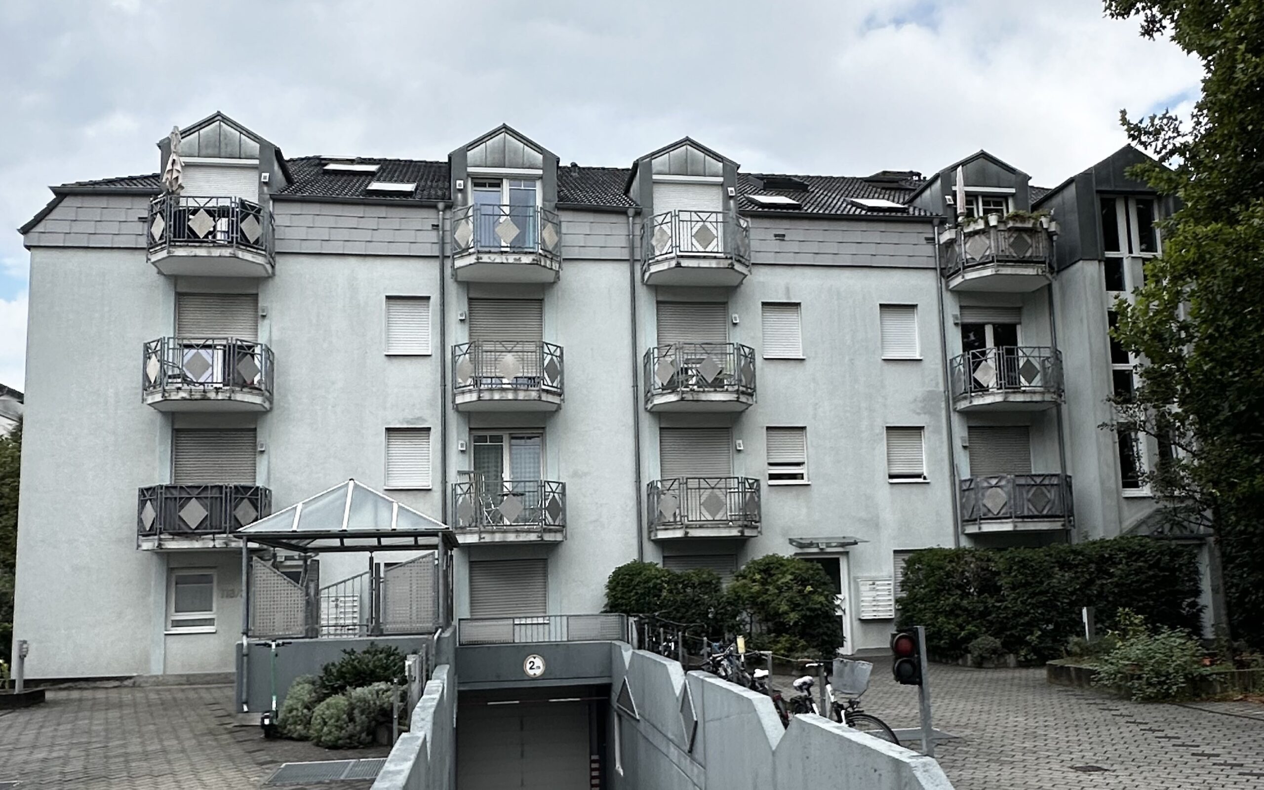 Geräumige 4-Zimmer-Wohnung mit Garten und Terrasse in Viernheim